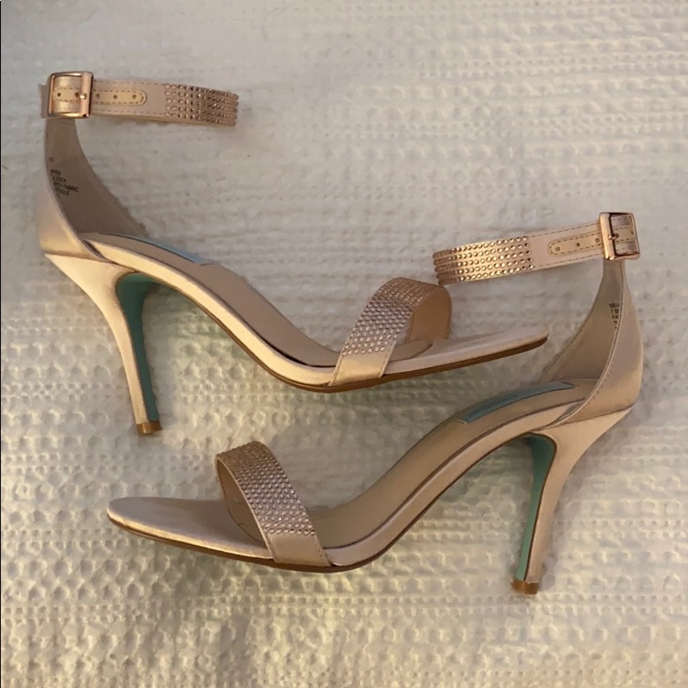 Betsey Johnson blush satin heels with blue bottom